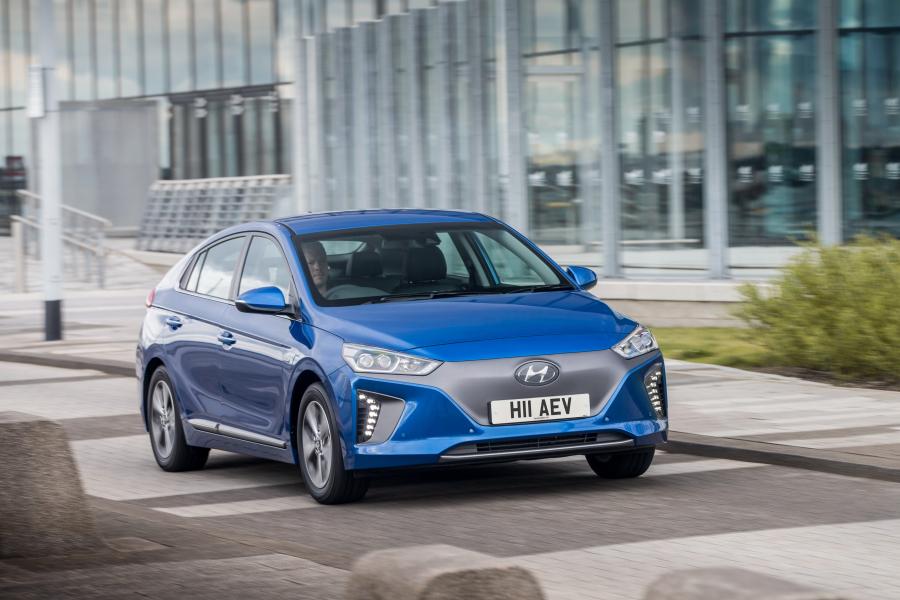 Hyundai IONIQ electric 2016 года  (UK) (фото 14 из 29)